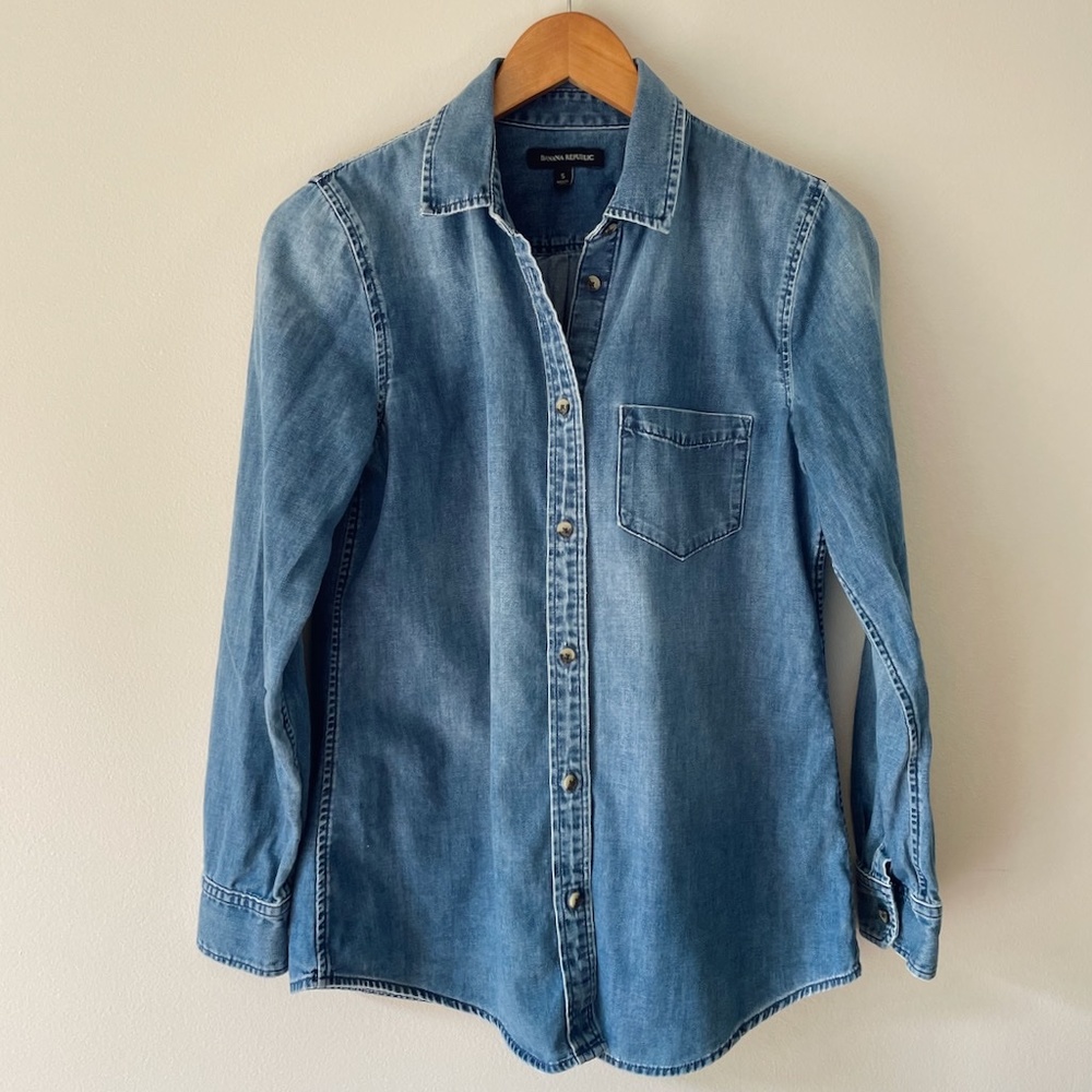 Banana Republic pocket denim shirt medium wash 100% cotton size S